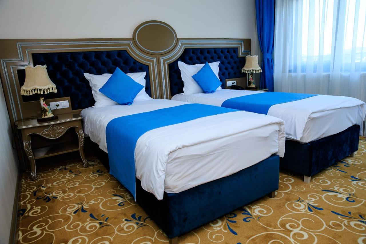 La Casa Cu Stuf Hotel Baldovinesti Luaran gambar