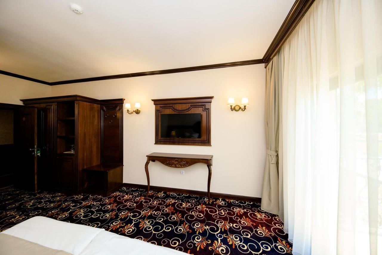 La Casa Cu Stuf Hotel Baldovinesti Luaran gambar