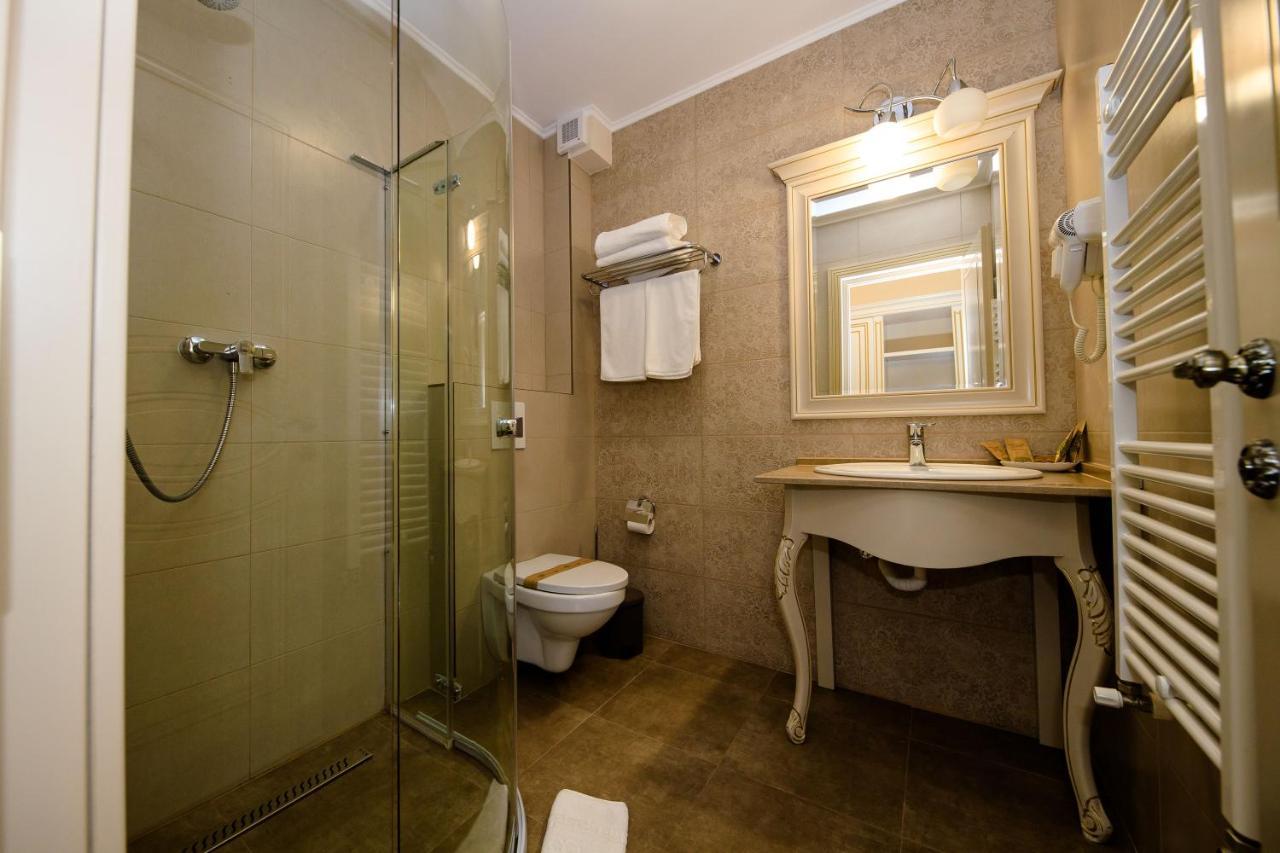 La Casa Cu Stuf Hotel Baldovinesti Luaran gambar