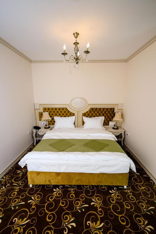 La Casa Cu Stuf Hotel Baldovinesti Luaran gambar