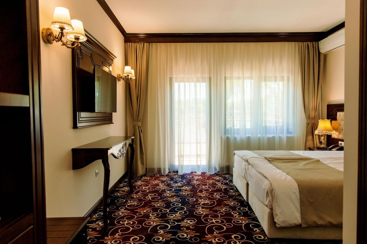 La Casa Cu Stuf Hotel Baldovinesti Luaran gambar