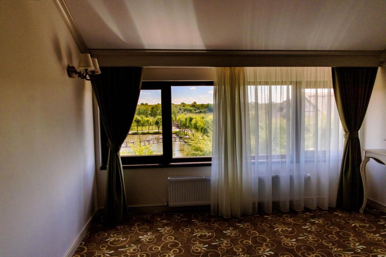 La Casa Cu Stuf Hotel Baldovinesti Luaran gambar